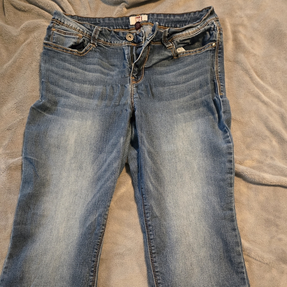 Bootcut L.E.I. jeans, junior , size 9 reg
